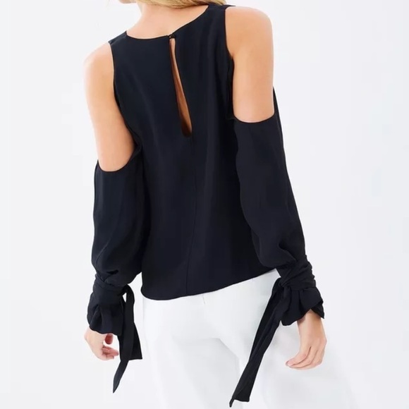 Keepsake Twin Peaks Tie Sleeve Cold Shoulder Top - Picture 3 of 8